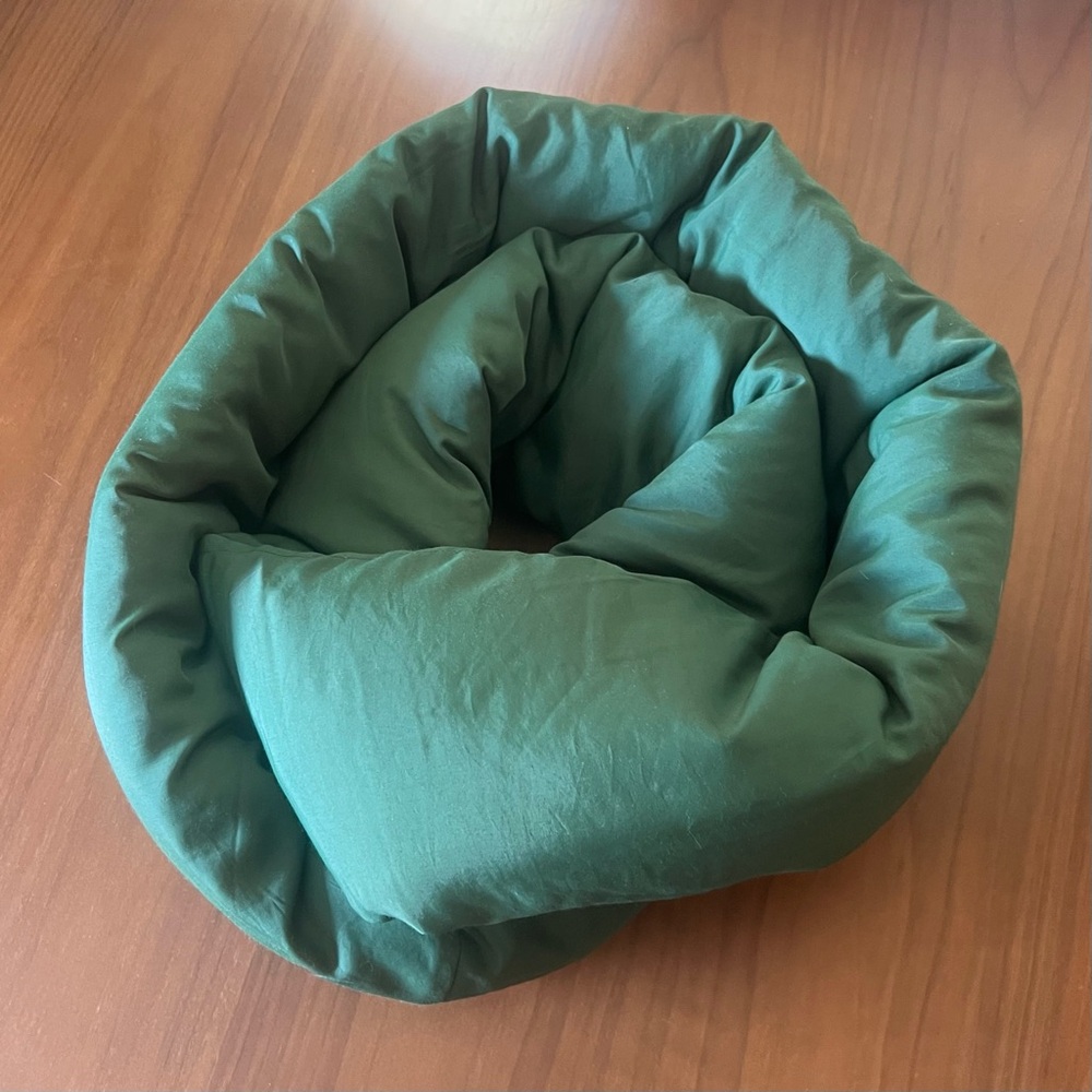 Huzi Infinity Pillow Travel Neck Pillow Versatile Soft 360 Support Scarf Green